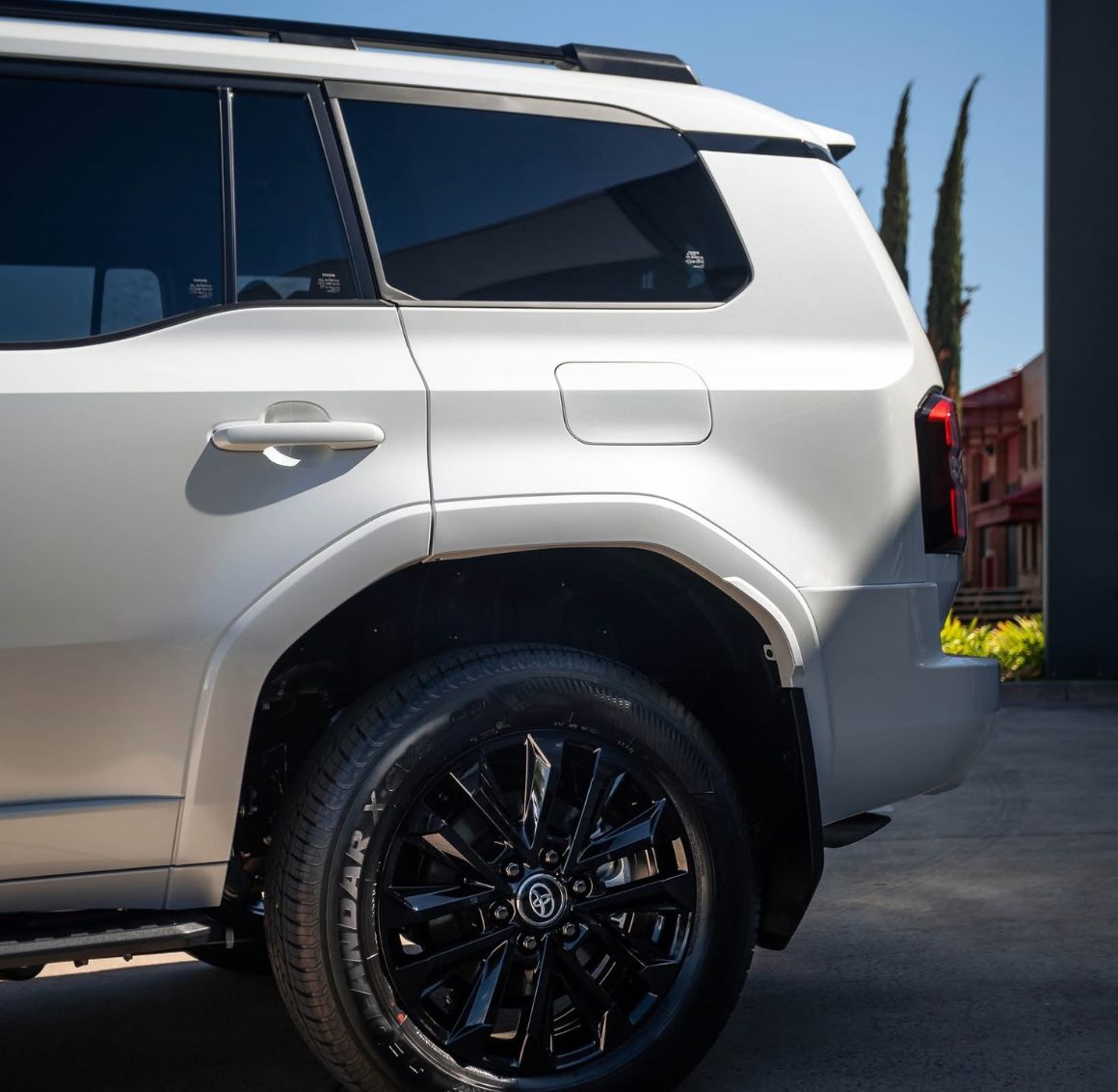 4WD Window Tinting 1 (1) 4WD Window Tinting